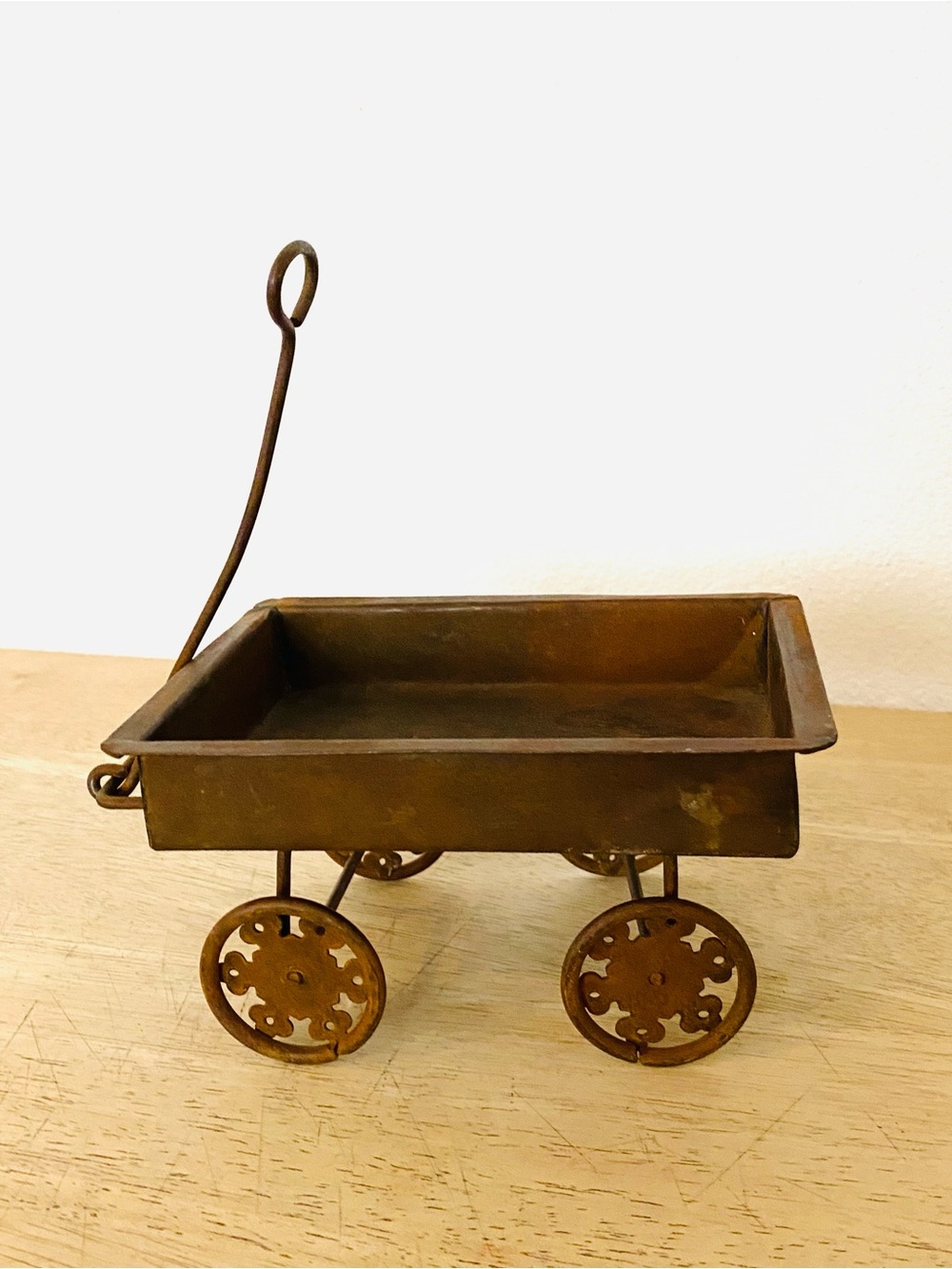 Rustic style rusty Metal Decorative Wagon